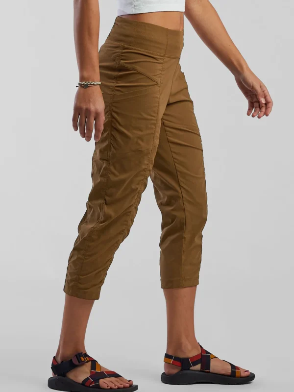 Evergreen Hiking Capris>Title Nine Shop