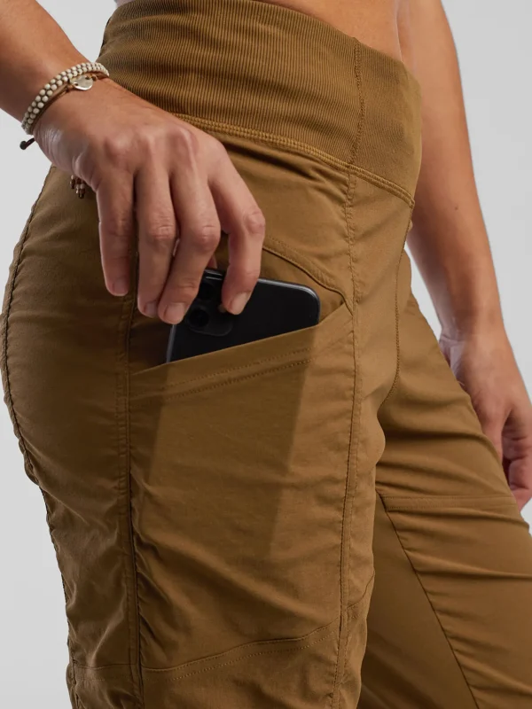 Evergreen Hiking Capris>Title Nine Shop