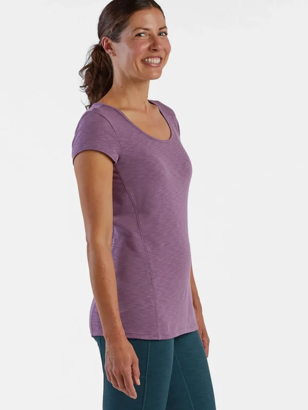 Henerala 2.0 Short Sleeve Tee - Solid>Title Nine Clearance
