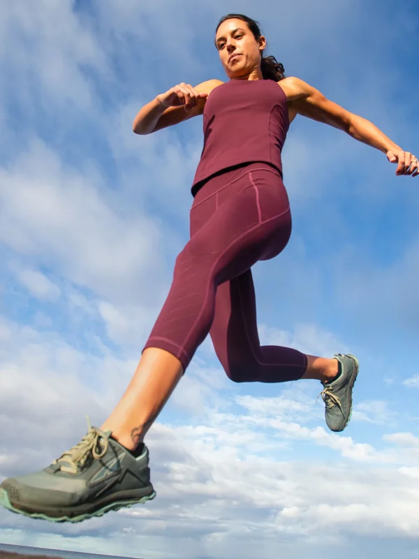 Mad Dash Lite Reversible Crop Tights - Perforated>Title Nine Online
