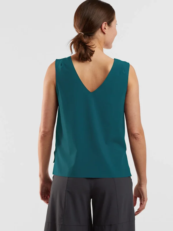Round Trip Pocket Tank Top - Solid>Title Nine Discount