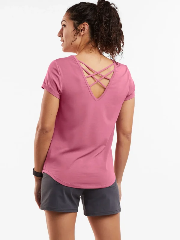 Yasumi Short Sleeve Top>Title Nine Store